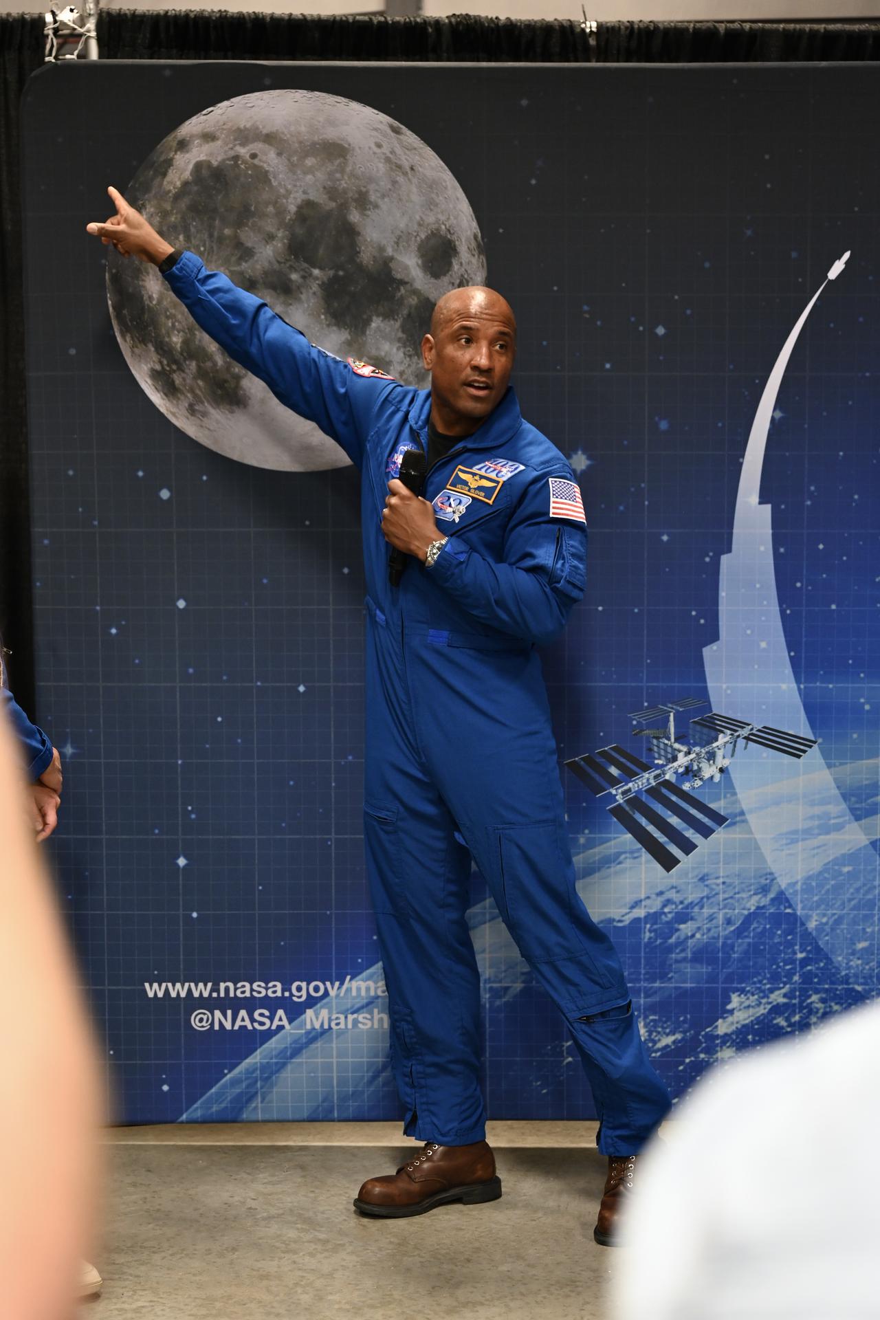 Artemis II Crew Visits Marshall